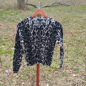 Limited light weight sweater cardigan leap…